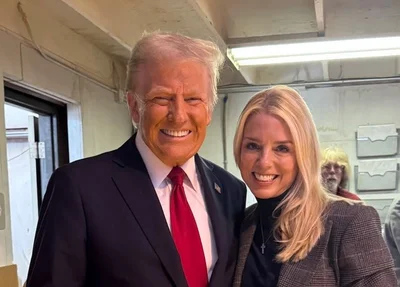 Donald Trump e Pam Bondi