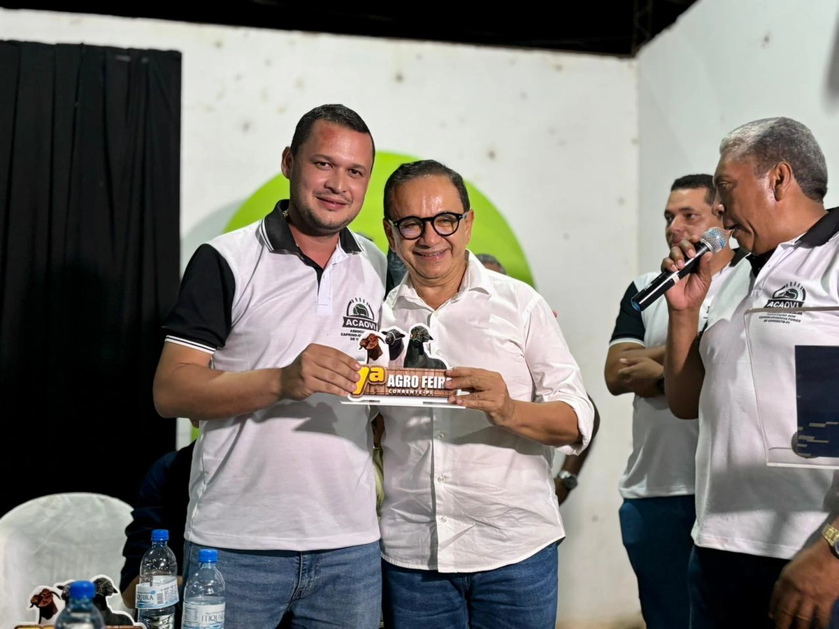 Dr. Hélio marca presença e reforça apoio à 7ª Agro Feira