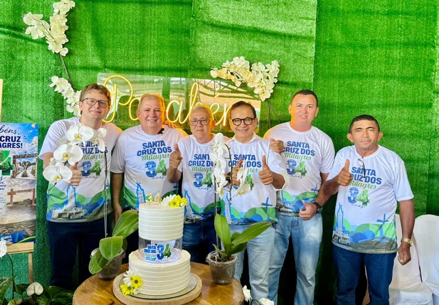 Dr. Hélio participa das comemorações dos 34 anos de Santa Cruz dos Milagres