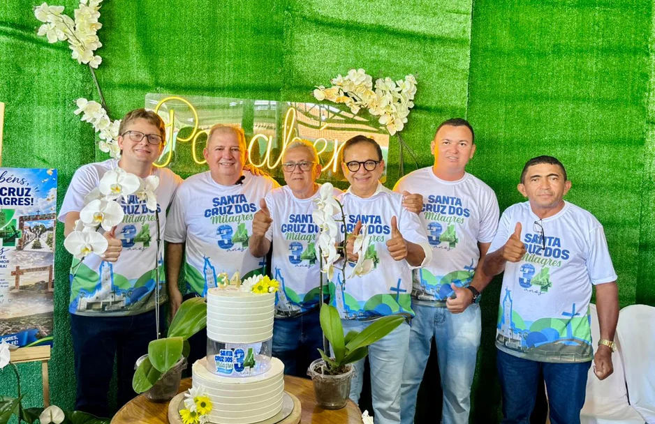 Dr. Hélio participa das comemorações dos 34 anos de Santa Cruz dos Milagres