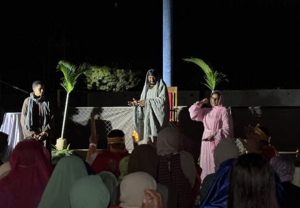 Encenação da Paixão de Cristo emociona comunidade escolar da Escola Arica Leal – EJA