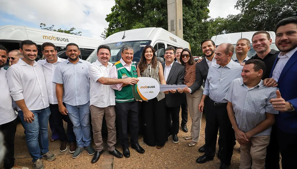 Entrega ocorreu em frente a Alepi