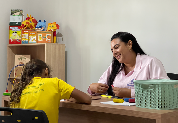 "Escuta ativa" transforma vidas de crianças e adolescentes atendidos pela AMARE em Esperantina