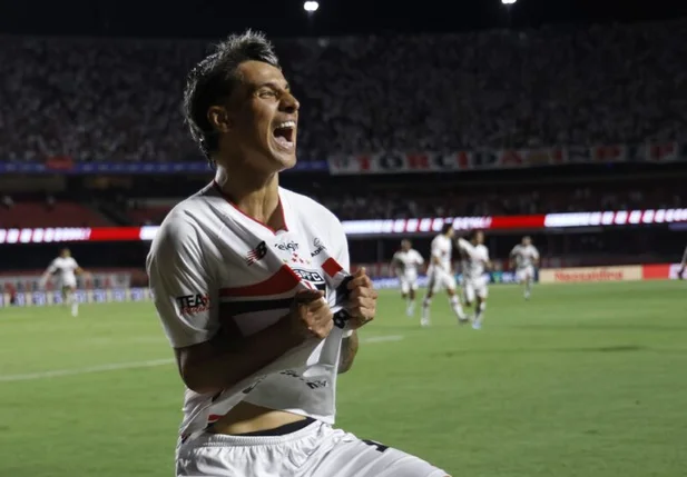 Ferreira marcou três gols