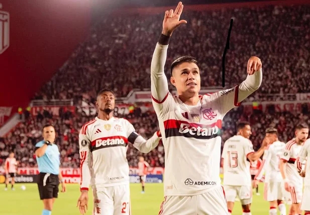 Flamengo empata com Estudiantes