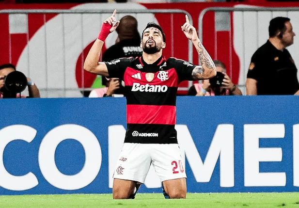 Flamengo goleia Independiente Medellín e segue 100% na Libertadores