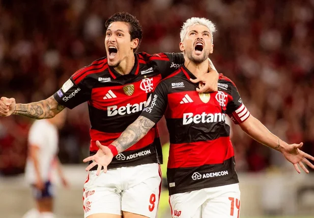 Flamengo vence Bahia pelo Brasileirão