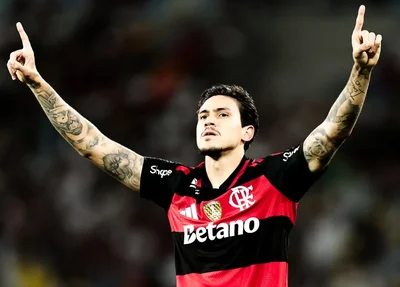Flamengo vence Fluminense pelo Brasileirão