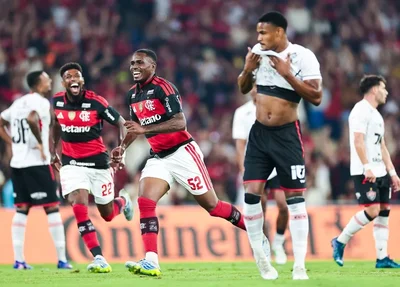 Flamengo vence Vitória pela Copa do Brasil