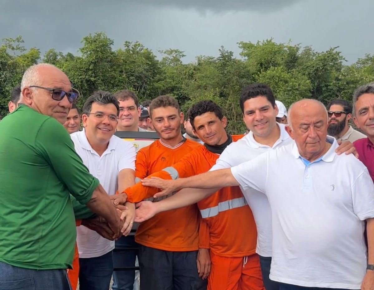 Governador Rafael Fonteles e Leo Sobral inauguram obras de mobilidade no Território dos Carnaubais