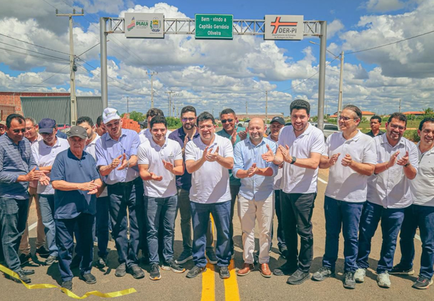 Governador Rafael Fonteles entrega reforma da PI 465