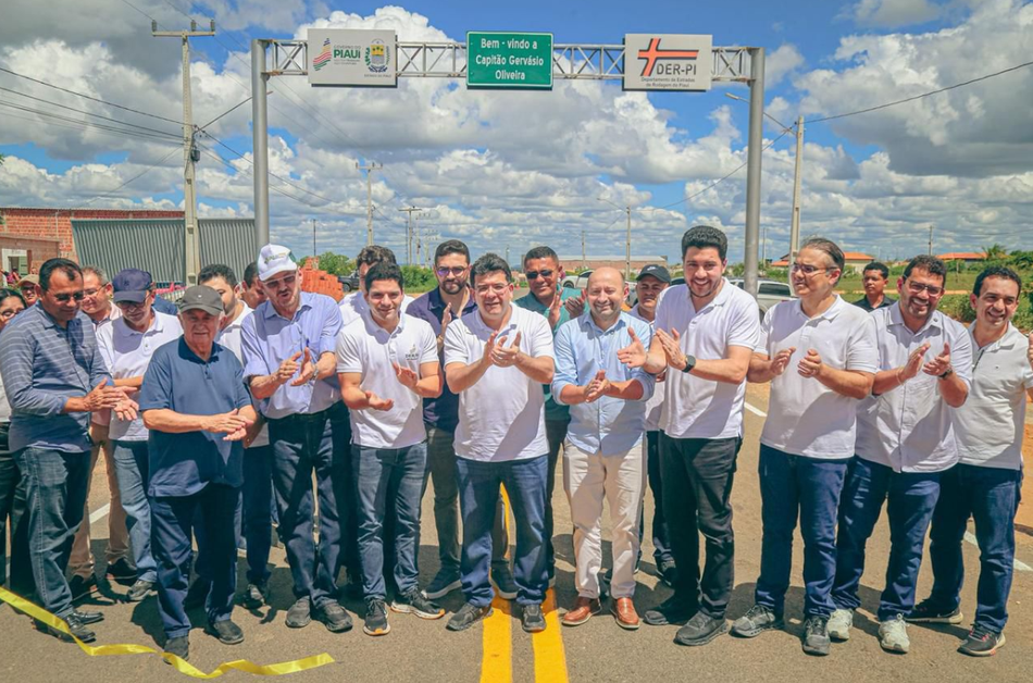 Governador Rafael Fonteles entrega reforma da PI 465