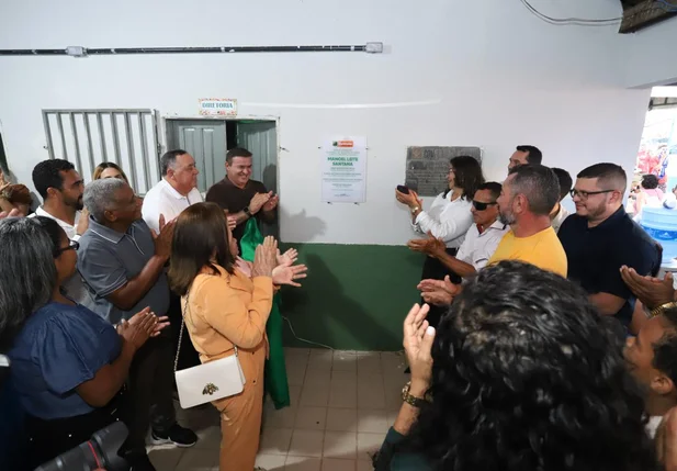 Inauguração de melhorias em escola de Curimatá