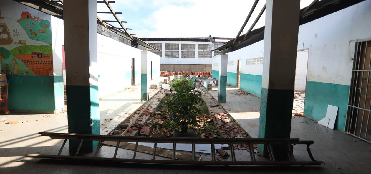 Início da reforma e ampliação da Escola Enir Guerra