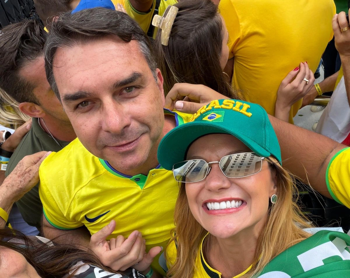 Jhamya Junqueira e Flávio Bolsonaro