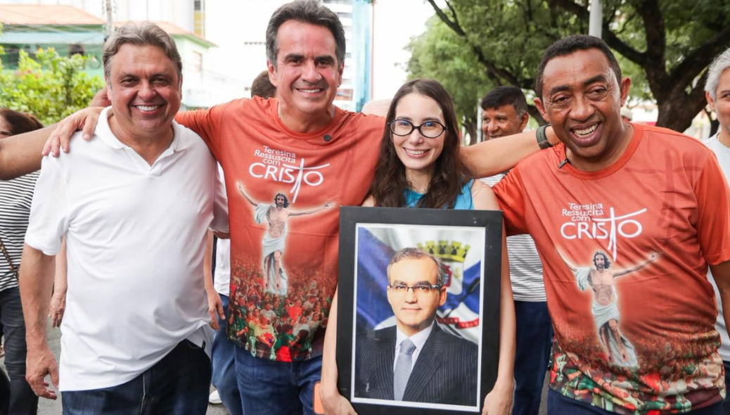 Joel e Ciro participam da Procissão Luminosa pelas ruas de Teresina