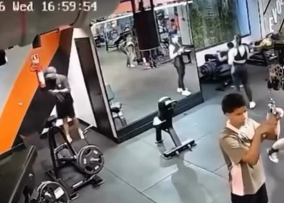 Jovem fratura os dois joelhos após ser atingida por peso de 160 kg em academia