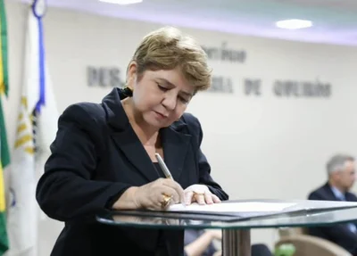 Juíza Júnia Maria Feitosa