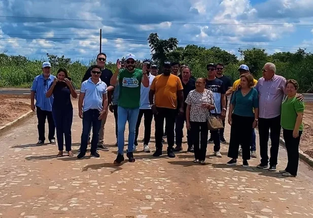 Marcus Kalume entrega 3.000 m² de calçamento