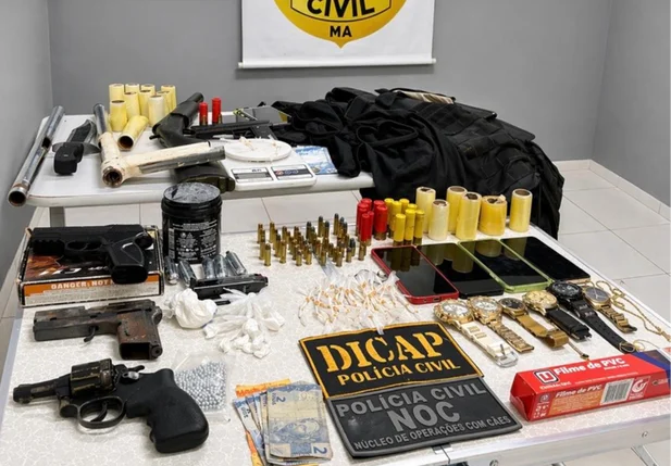 Material apreendido na operação da Polícia Civil em Timon