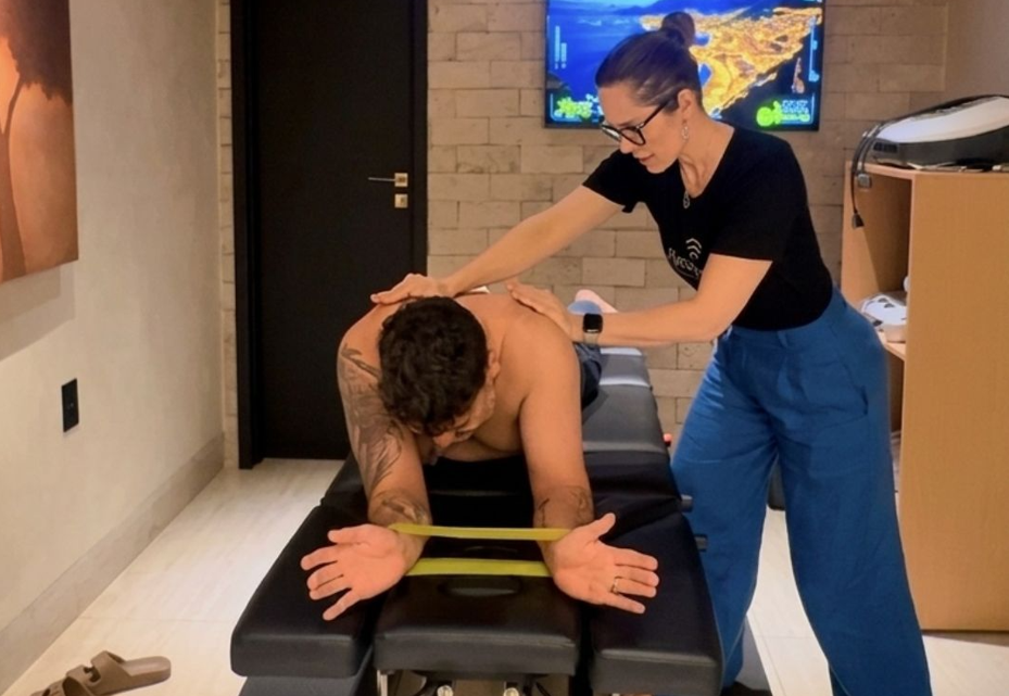 O movimento que cura: por que a fisioterapia "passiva" pode estar te travando