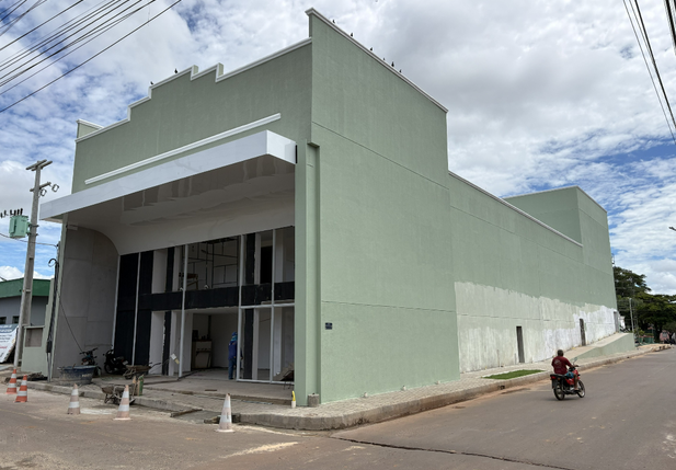 Obras de modernização do Teatro Diniz Chaves avançam em Esperantina