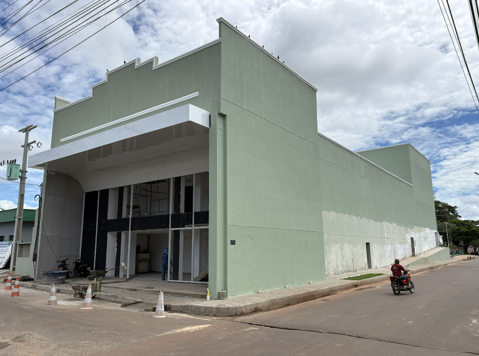 Obras de modernização do Teatro Diniz Chaves avançam em Esperantina