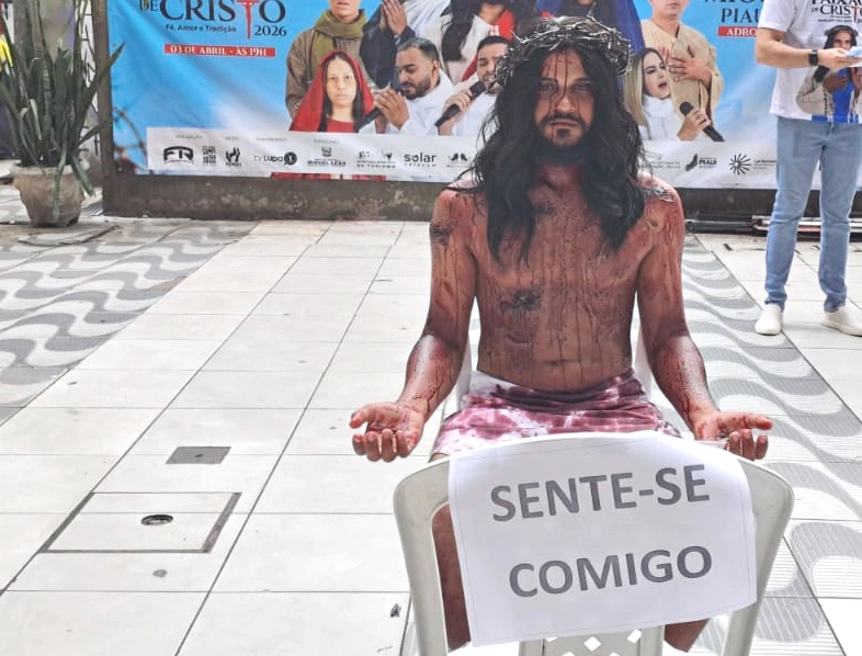 Pedro Lívio, que interpreta Jesus