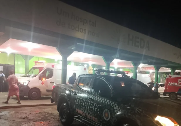 Policiais foram até o HEDA