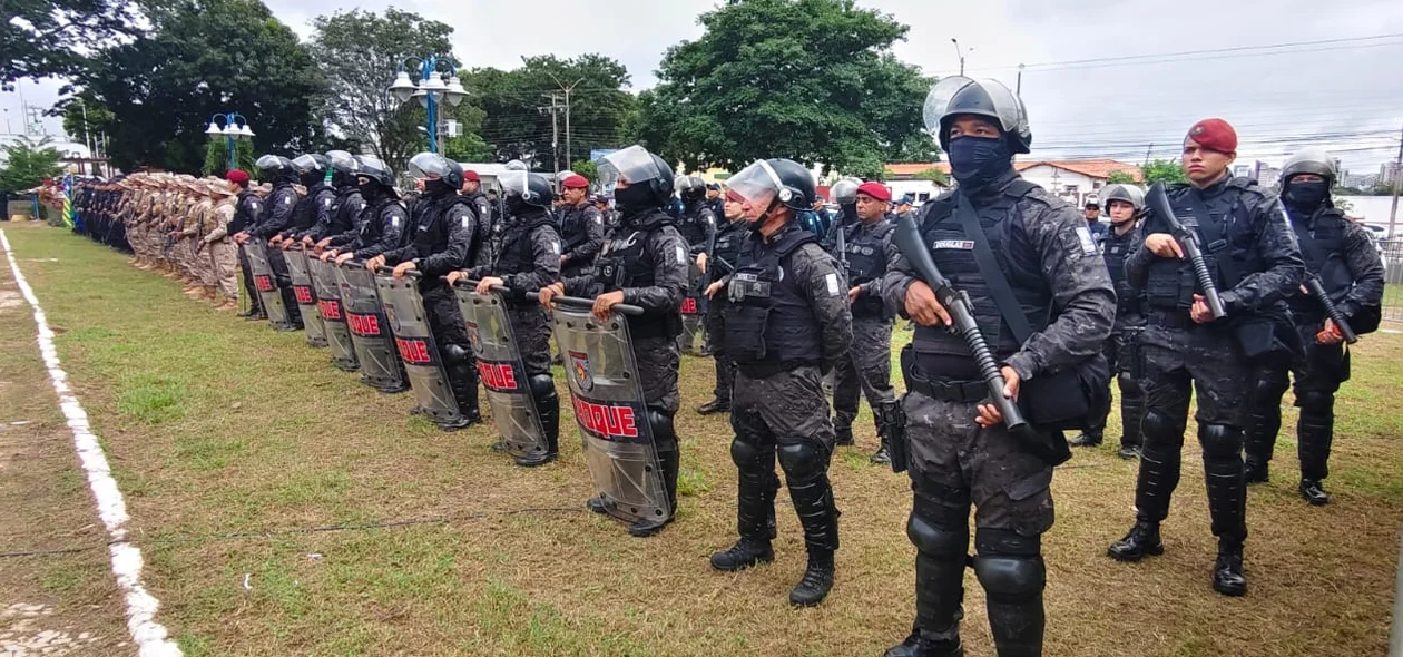 Policiais militares na cerimônia