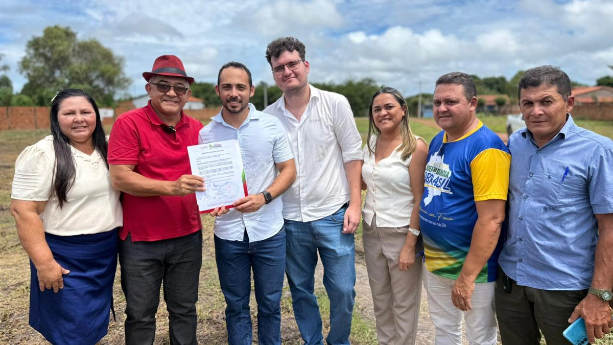 Prefeito Abdoral Melo assina ordem de serviço para creche de R$ 3 milhões em São João do Arraial