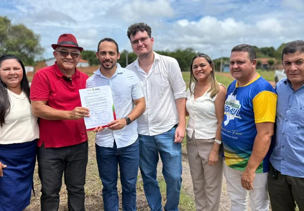 Prefeito Abdoral Melo assina ordem de serviço para creche de R$ 3 milhões em São João do Arraial