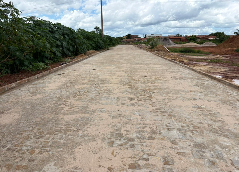 Prefeitura de Esperantina intensifica obras de pavimentação