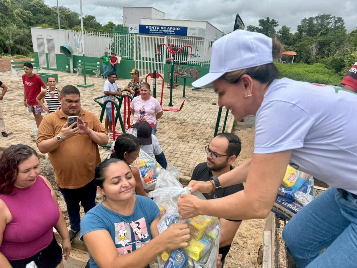 Prefeitura de Esperantina realiza entrega de cestas básicas na localidade Jacaré da Vermelha