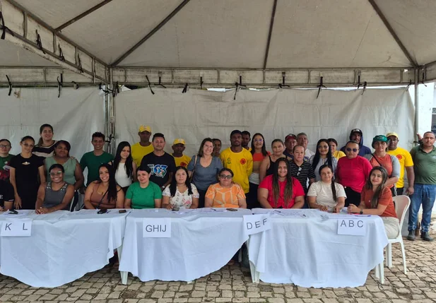 Prefeitura de Francinópolis distribui cestas básicas