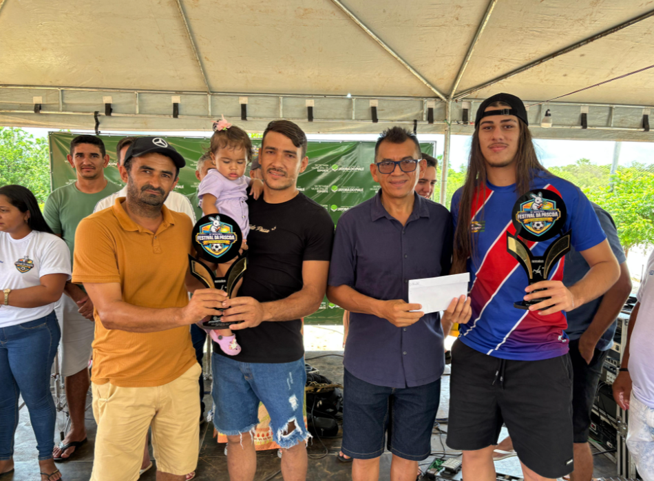 Prefeitura de Jatobá do Piauí encerra Festival da Páscoa com grande festa