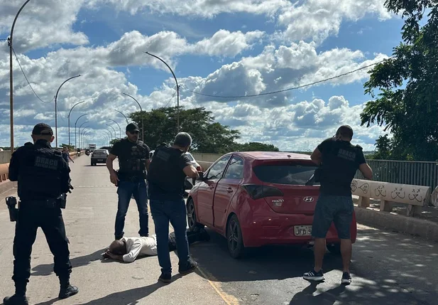 Prisão efetuada pelo DRACO na Ponte da Tabuleta