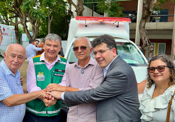 Ribeiro Gonçalves recebe nova ambulância para reforçar atendimento de saúde