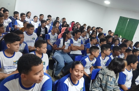 Secretaria de Educação de Jatobá do Piauí promove palestra contra o bullying para estudantes do município