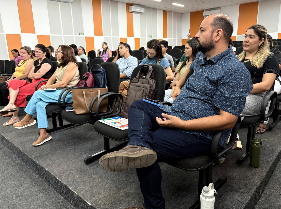 Secretaria de Esperantina participa de ações estratégicas do PETI