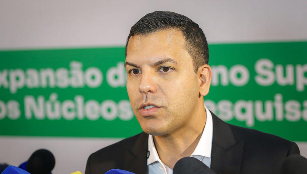 Secretário Rodrigo Torres