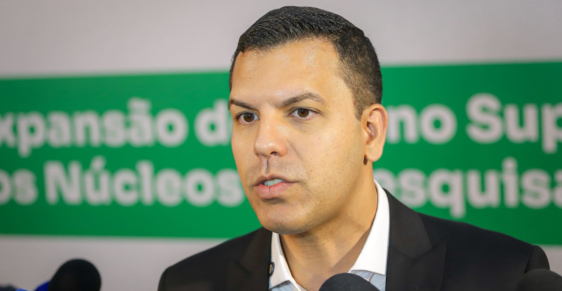 Secretário Rodrigo Torres