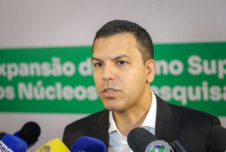 Secretário Rodrigo Torres