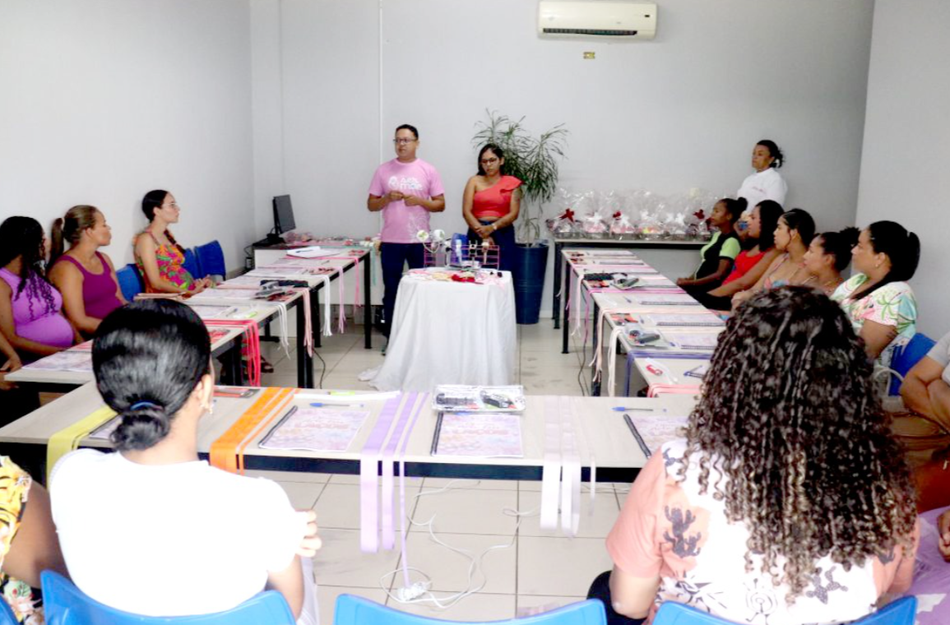 SEMTAS de São Raimundo Nonato promove oficina de artes em laços para gestantes