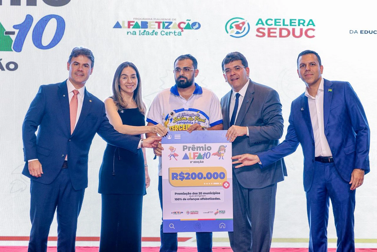 Severo Eulálio no Prêmio Alfa-10 no Piauí