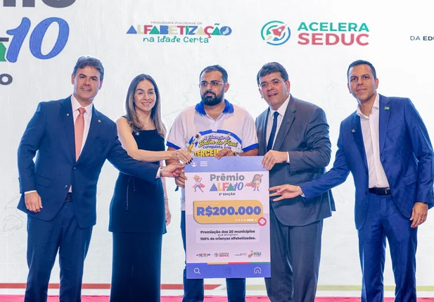 Severo Eulálio no Prêmio Alfa-10 no Piauí