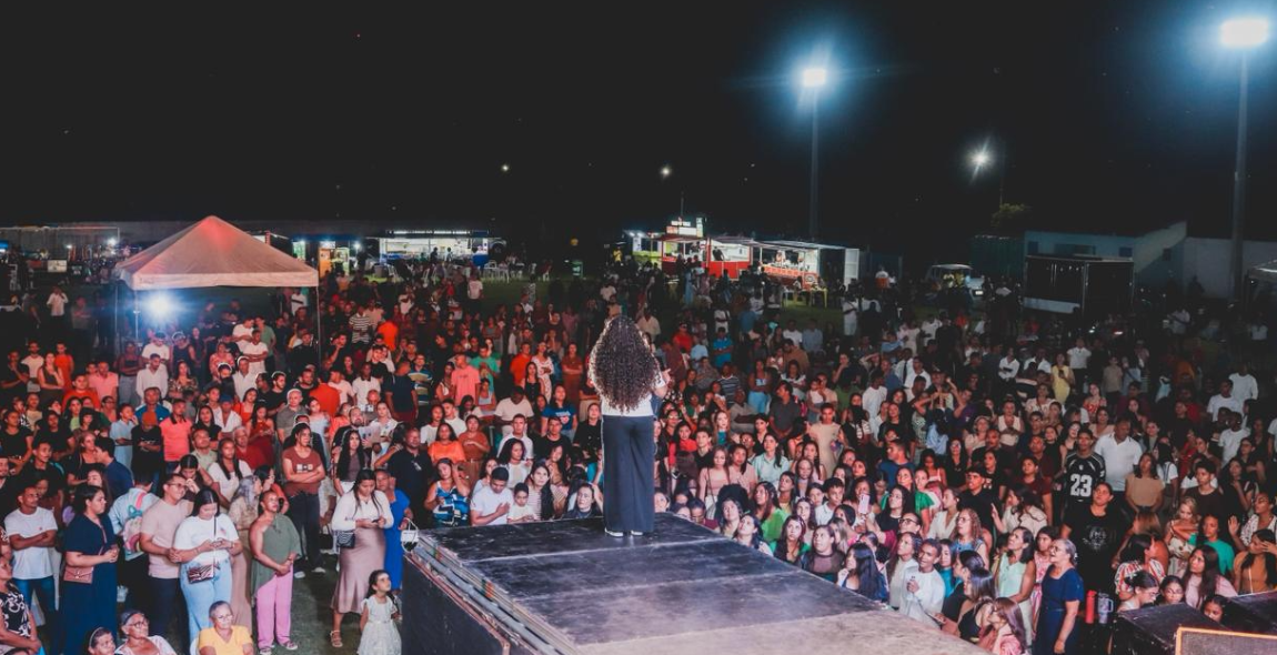 Show da cantora Kemilly Santos
