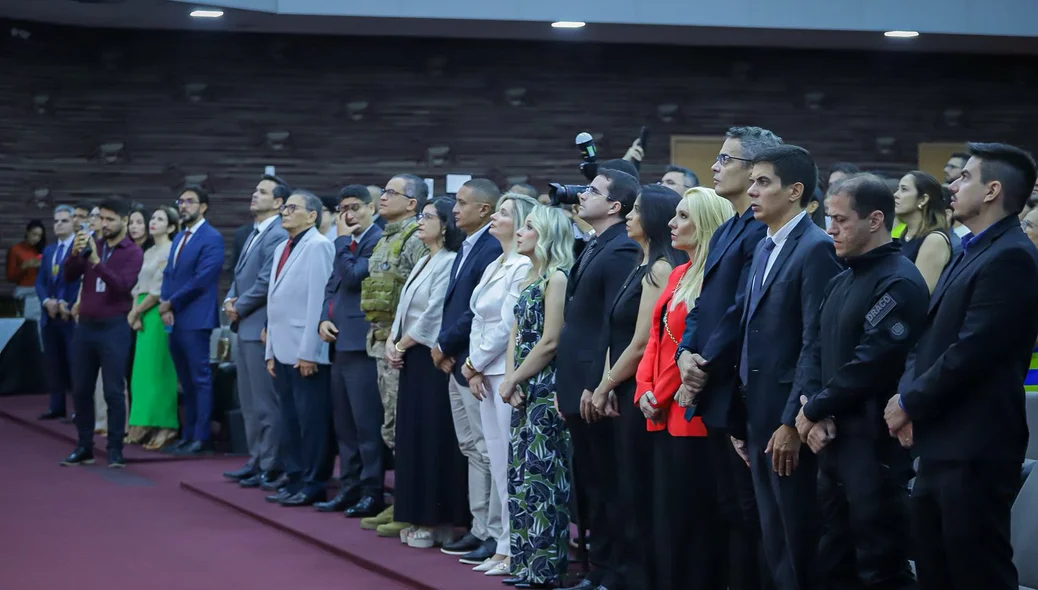 Solenidade em homenagem aos policiais civis do Piauí