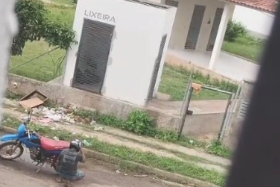 Suspeito flagrado praticando atos libidinosos contra uma criança no Parque Brasil 4