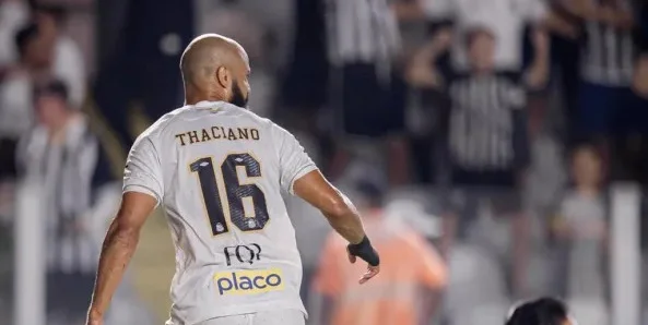 Thaciano fez um dos gols da vitória